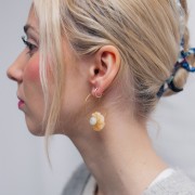 Pendentif fleur 20 mm en pierre gemme - Imitation Pierre de soleil x1