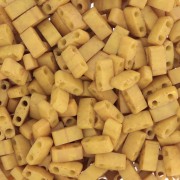 Miyuki Half Tila Beads 5x2.3x1.9 mm HTL-2312 - Opaque Mustard Mat paquet de 100g