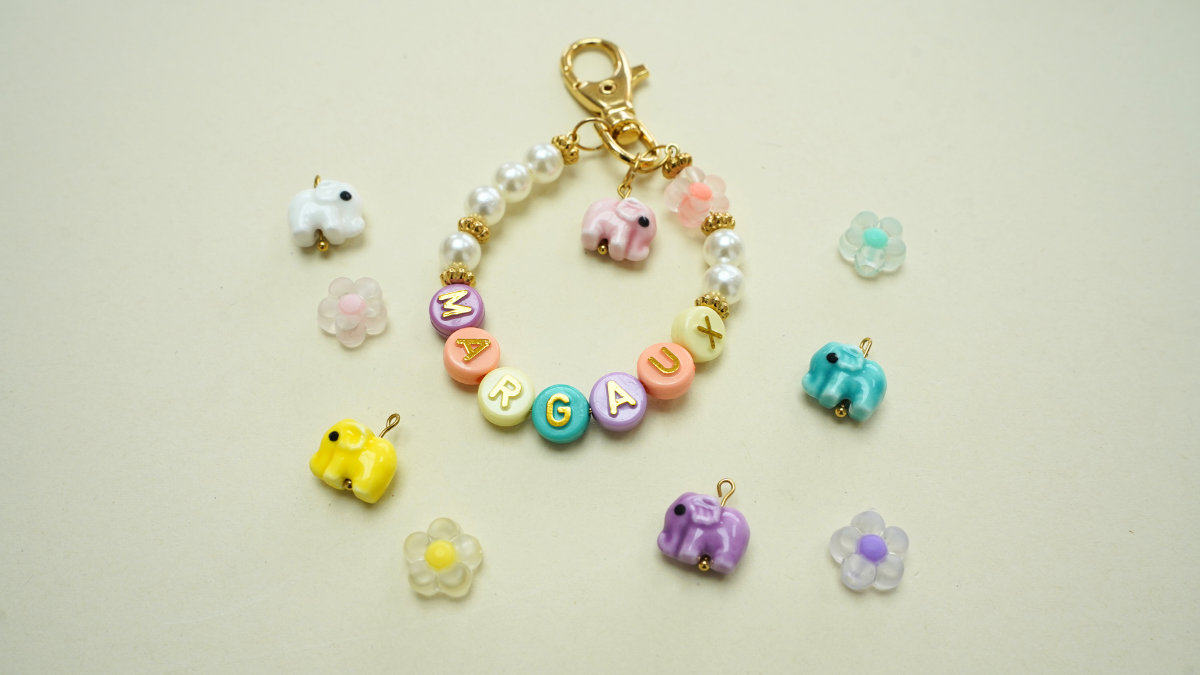 Porte-clé personnalisé prénom avec des perles lettres : Etape 8 Porte-clé personnalisé prénom avec des perles lettres : Etape 8