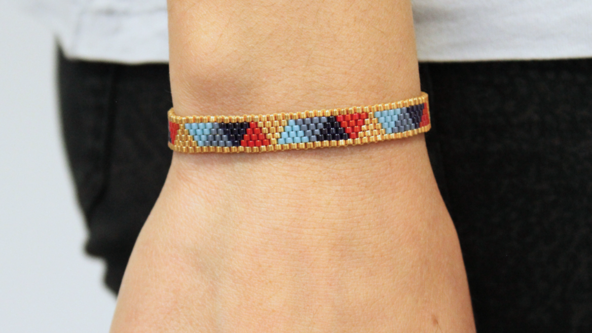 Schéma Bracelet triangle avec perles Miyuki 11/0 en peyote pair Schéma Bracelet triangle avec perles Miyuki 11/0 en peyote pair