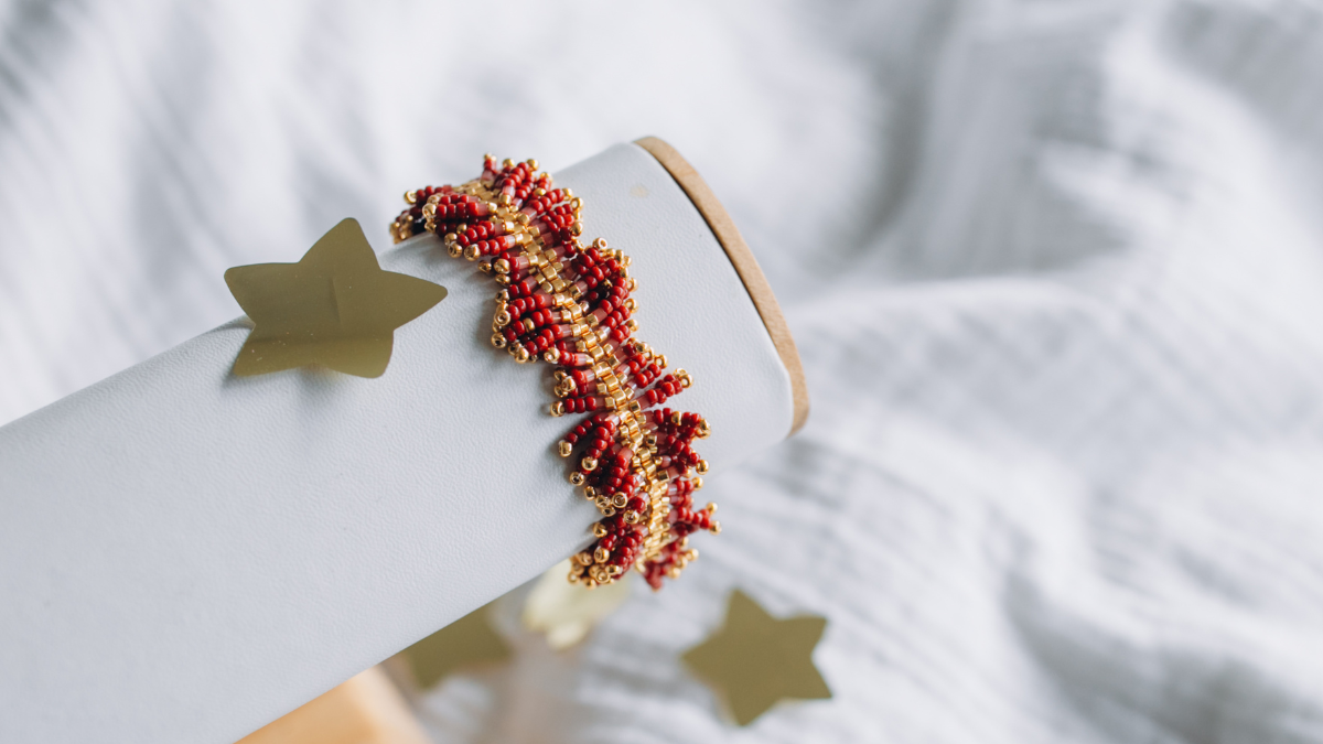 Schéma Bracelet Miyuki à franges bordeaux et doré Schéma Bracelet Miyuki à franges bordeaux et doré