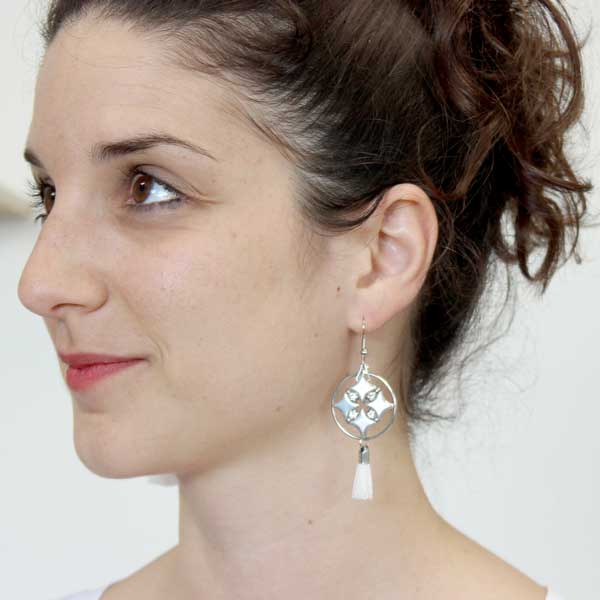 Boucles d'oreilles facile DIY avec des perles en verre Star beads Boucles d'oreilles facile DIY avec des perles en verre Star beads