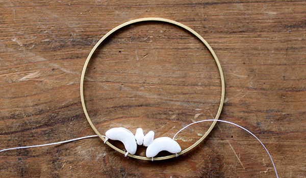 Sautoir Frosted Jungle Super-Khéops et toupies PureCrystal : Etape 1 Sautoir Frosted Jungle Super-Khéops et toupies PureCrystal : Etape 1