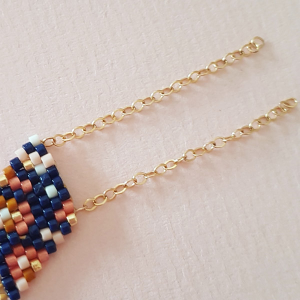 Bracelet losanges en tissage brickstitch par Lili Azalée : Etape 6 Bracelet losanges en tissage brickstitch par Lili Azalée : Etape 6