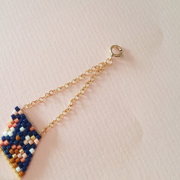 Bracelet losanges en tissage brickstitch par Lili Azalée : Etape 9 Bracelet losanges en tissage brickstitch par Lili Azalée : Etape 9