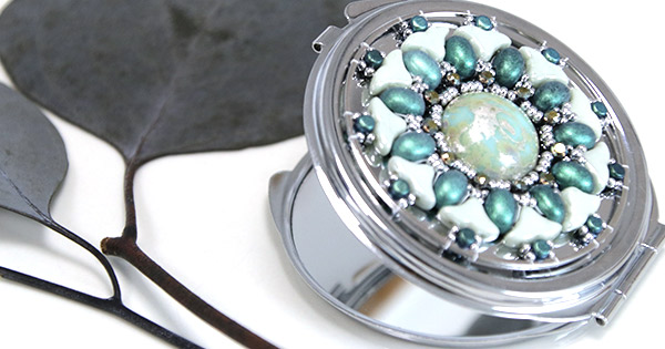 DIY Miroir de poche en perles en verre par Puca® DIY Miroir de poche en perles en verre par Puca®