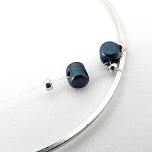 Pendentif Love-You en perles en verre par Puca : Etape 4 Pendentif Love-You en perles en verre par Puca : Etape 4