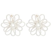 Ecru - Boucles d'oreilles fleur en fil - volume 3D - 50x45 mm en raphia - Ecru x2 Boucles d'oreilles fleur en fil - volume 3D - 50x45 mm en raphia - Ecru x2