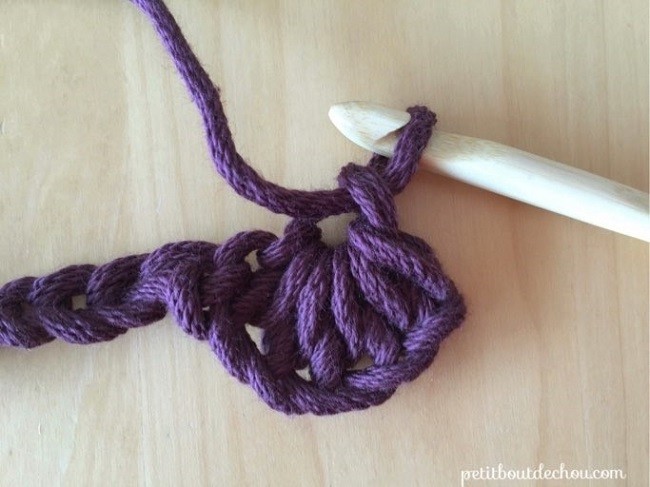 Manique au crochet en point étoile avec du fil coton : Etape 5 Manique au crochet en point étoile avec du fil coton : Etape 5