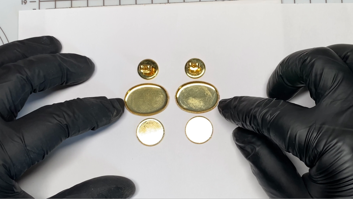 Boucles d'oreilles pendantes en polymère, encre et résine UV : Etape 3 Boucles d'oreilles pendantes en polymère, encre et résine UV : Etape 3