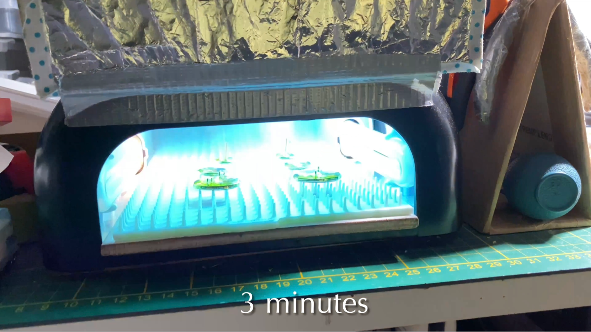 Boucles d'oreilles pendantes en polymère, encre et résine UV : Etape 16 Boucles d'oreilles pendantes en polymère, encre et résine UV : Etape 16