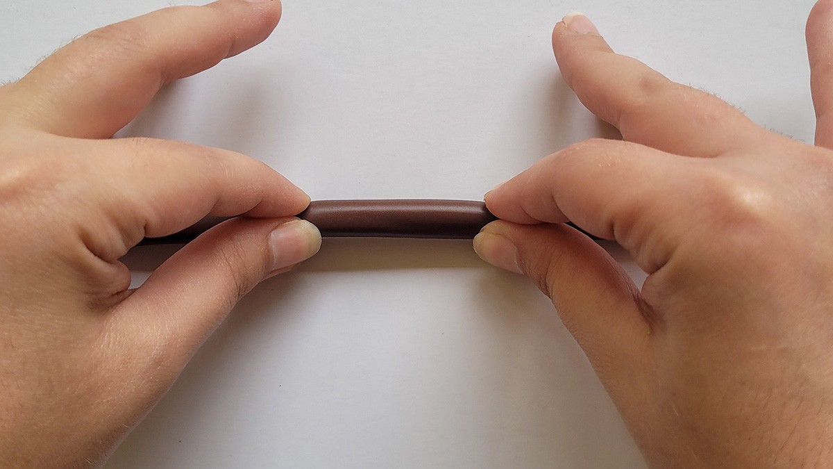 Boucles d’oreilles fleurs dorées en pâte polymère : Etape 6 Boucles d’oreilles fleurs dorées en pâte polymère : Etape 6