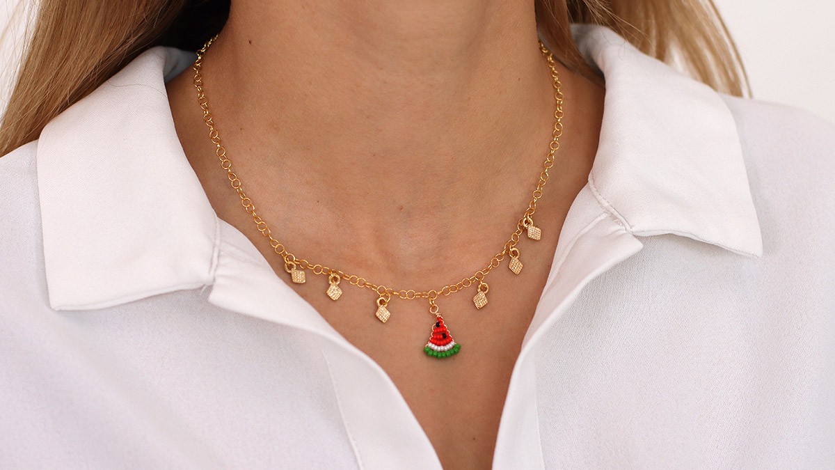 Collier breloque pastèque en perles Collier breloque pastèque en perles