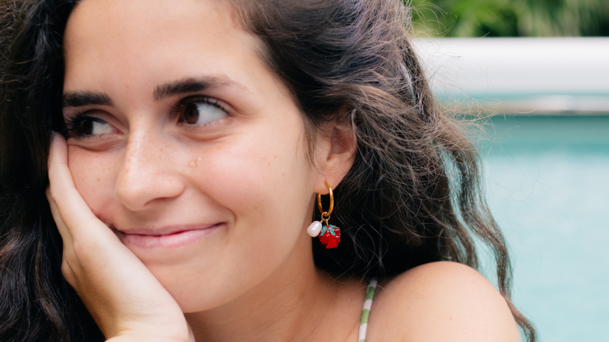 Boucles d'oreilles d'été avec perles fruits et perles d'eau douce Boucles d'oreilles d'été avec perles fruits et perles d'eau douce