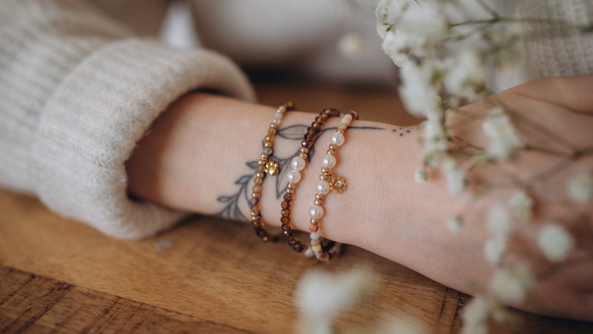 Bracelets marrons en pierres naturelles et perles facettées Bracelets marrons en pierres naturelles et perles facettées