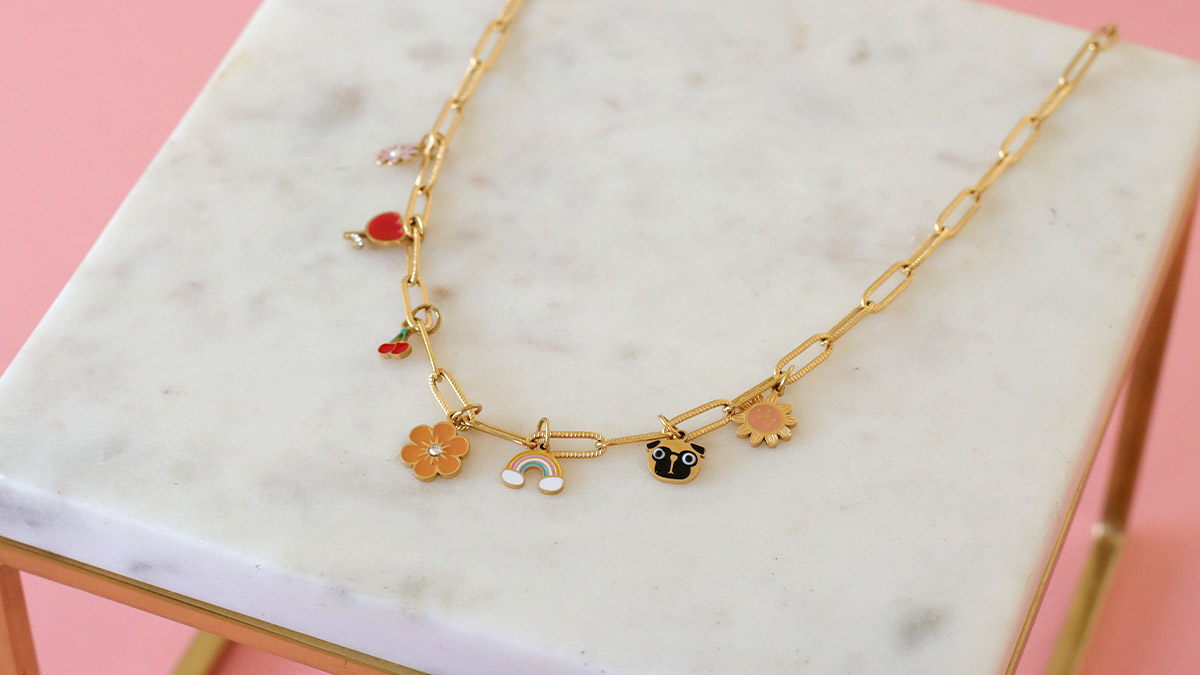 Collier charms fleurs en acier inoxydable Collier charms fleurs en acier inoxydable