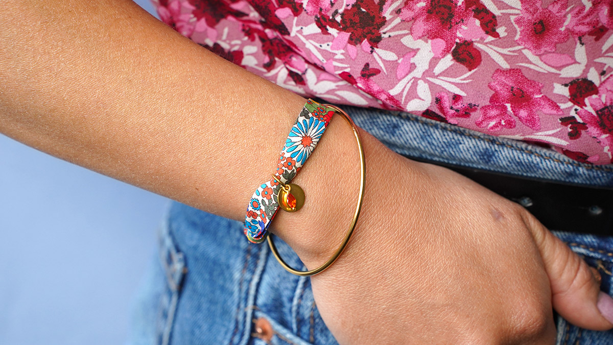 Schéma Bracelet Liberty sans fermoir avec noeuds coulants Schéma Bracelet Liberty sans fermoir avec noeuds coulants