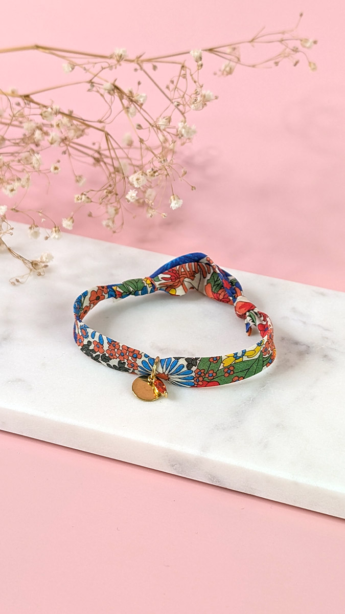 Schéma Bracelet Liberty sans fermoir avec noeuds coulants Schéma Bracelet Liberty sans fermoir avec noeuds coulants