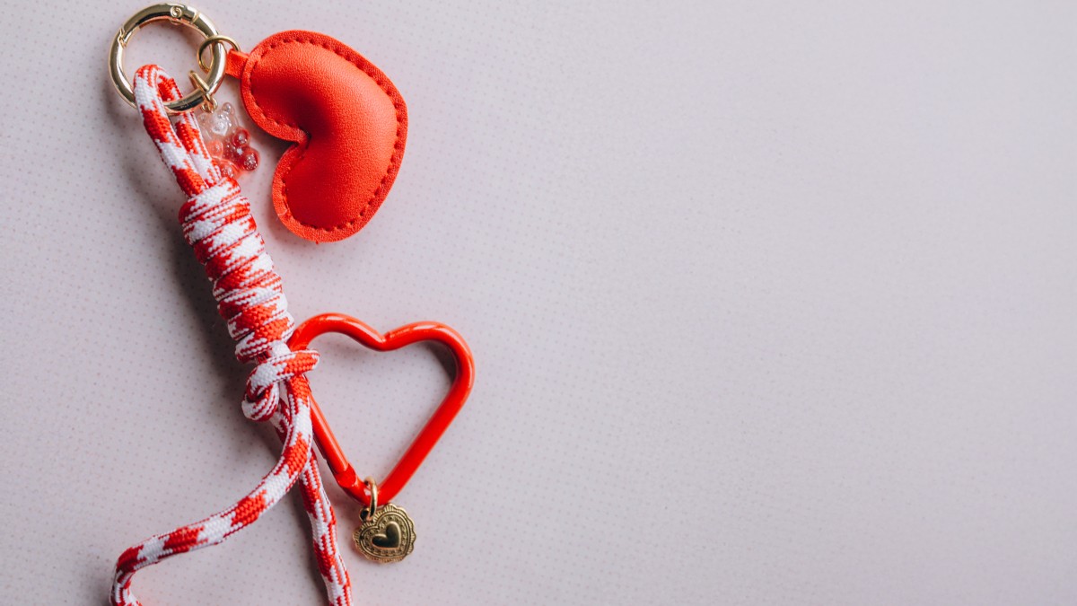 Schéma Bijou de sac Saint-Valentin : une idée DIY facile à faire Schéma Bijou de sac Saint-Valentin : une idée DIY facile à faire