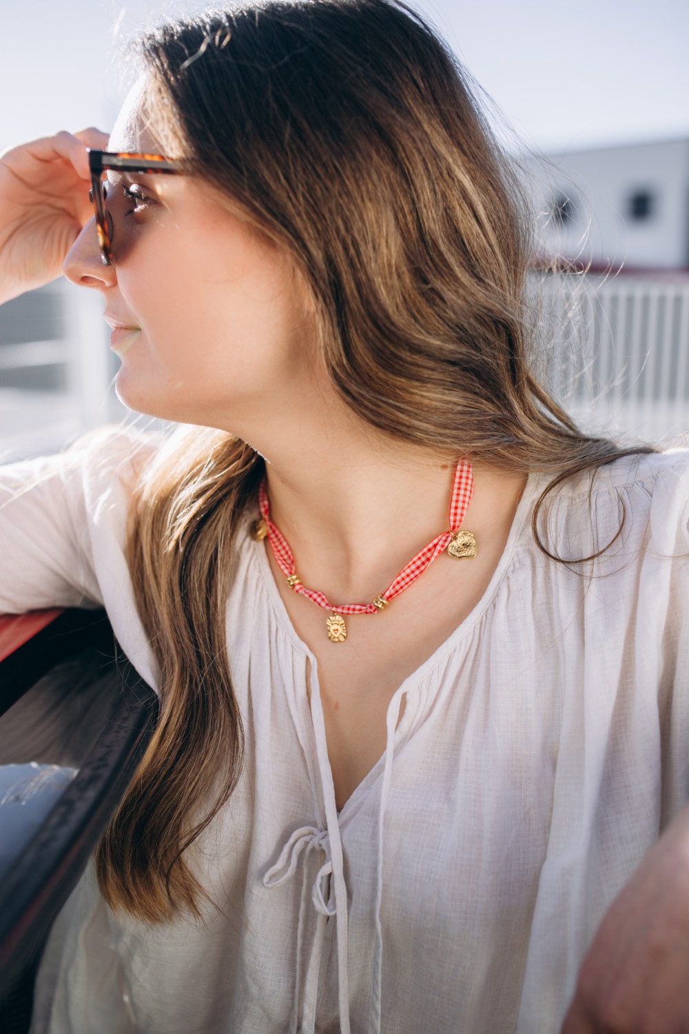 Schéma Collier ruban Vichy et breloques coeurs Schéma Collier ruban Vichy et breloques coeurs