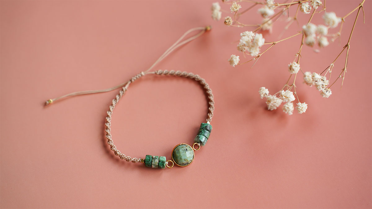 Schéma Bracelet micro macramé et turquoise africaine Schéma Bracelet micro macramé et turquoise africaine