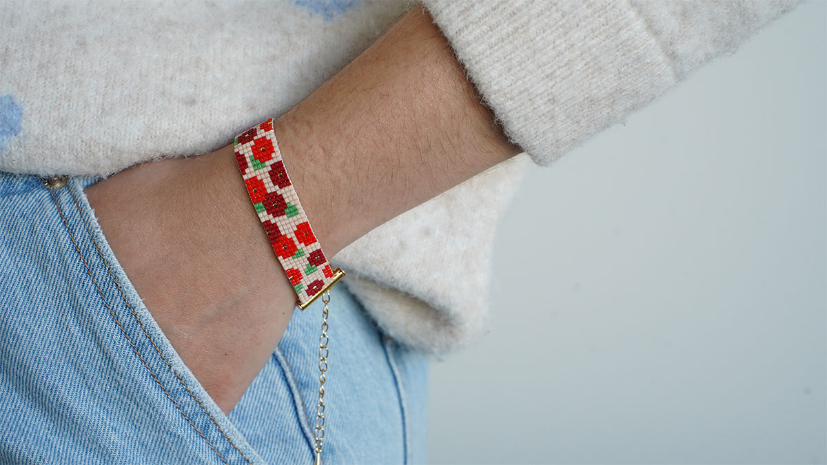 Manchette printanière au métier à tisser Manchette printanière au métier à tisser