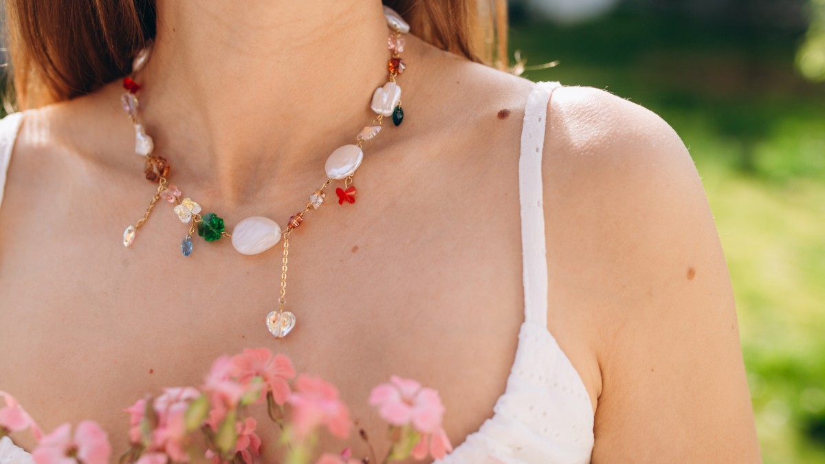 Collier cristaux PureCrystal et perles nacrées Collier cristaux PureCrystal et perles nacrées