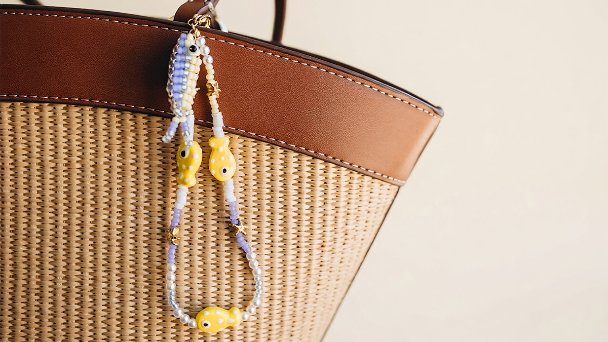 Porte clés poisson en perles de rocailles Porte clés poisson en perles de rocailles