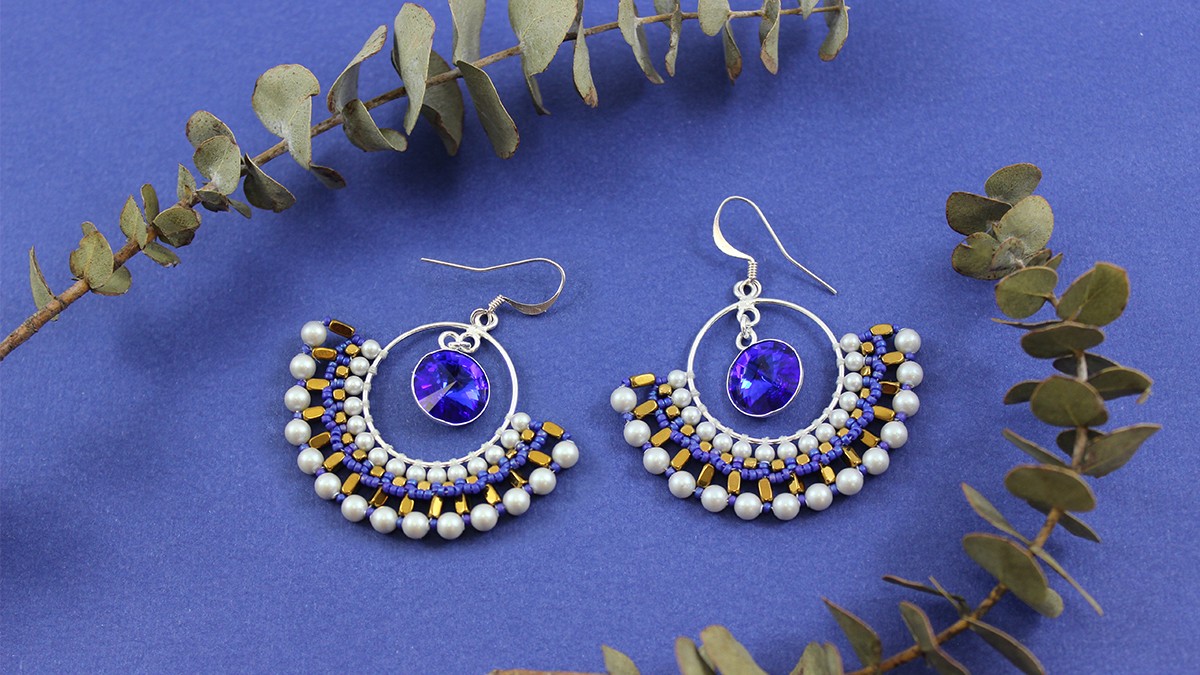 Créoles tissées perles nacrées PureCrystal mini-hématites Créoles tissées perles nacrées PureCrystal mini-hématites