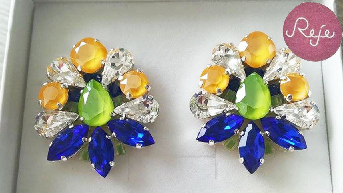 Boucles d'oreilles cabochons PureCrystal majestic blue, buttercup et lime Boucles d'oreilles cabochons PureCrystal majestic blue, buttercup et lime